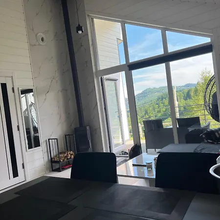 別荘 Monemi スラブスク