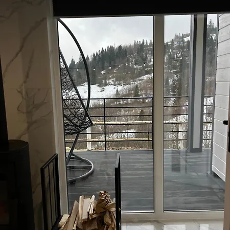 Monemi Casa de Férias Slavske